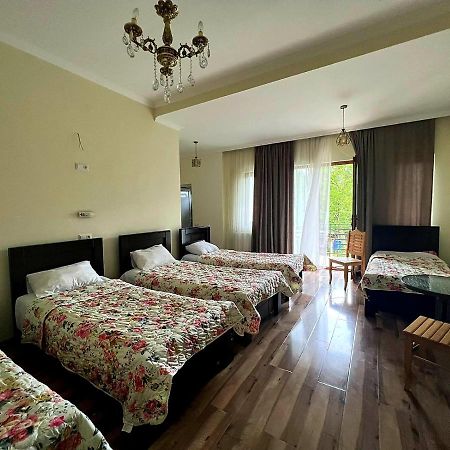 Four Seasons In Kutaisi Hotel Kültér fotó